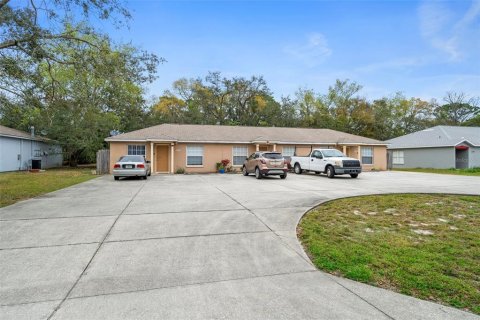 Immobilier commercial à vendre à Spring Hill, Floride: 6 chambres, 239.13 m2 № 2426027 - photo 3