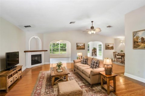 House in Lutz, Florida 5 bedrooms, 318.56 sq.m. № 1516532 - photo 17