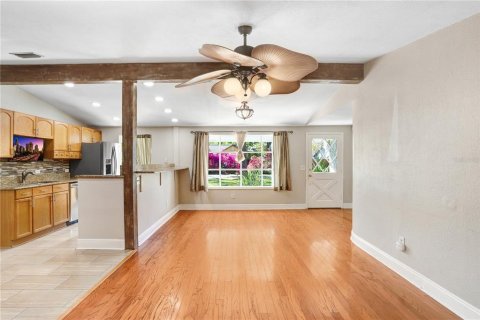 House in Lutz, Florida 5 bedrooms, 318.56 sq.m. № 1516532 - photo 7