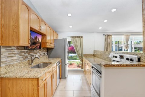 House in Lutz, Florida 5 bedrooms, 318.56 sq.m. № 1516532 - photo 10