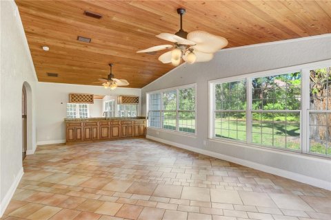 House in Lutz, Florida 5 bedrooms, 318.56 sq.m. № 1516532 - photo 20