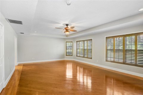 House in Lutz, Florida 5 bedrooms, 318.56 sq.m. № 1516532 - photo 25