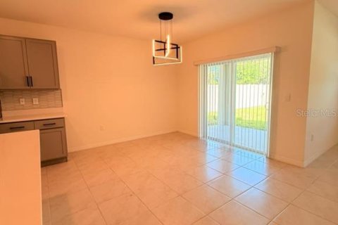 Villa ou maison à louer à Haines City, Floride: 4 chambres, 170.01 m2 № 2402789 - photo 25
