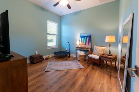 House in Sorrento, Florida 4 bedrooms, 239.87 sq.m. № 1590655 - photo 28