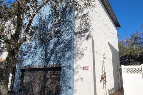 Adosado en alquiler en Tampa, Florida, 3 dormitorios, 165.37 m2 № 2098853 - foto 2