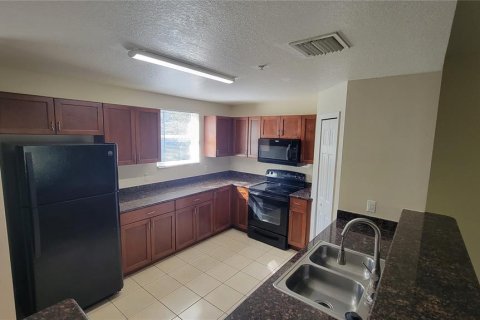 Adosado en alquiler en Tampa, Florida, 3 dormitorios, 165.37 m2 № 2098853 - foto 4
