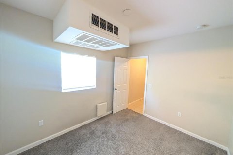 Adosado en alquiler en Tampa, Florida, 3 dormitorios, 165.37 m2 № 2098853 - foto 11