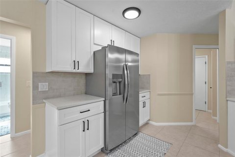 House in Sarasota, Florida 3 bedrooms, 175.12 sq.m. № 1854457 - photo 22
