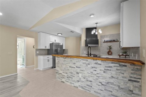House in Sarasota, Florida 3 bedrooms, 175.12 sq.m. № 1854457 - photo 23