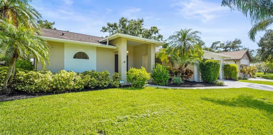 House in Sarasota, Florida 3 bedrooms, 175.12 sq.m. № 1854457