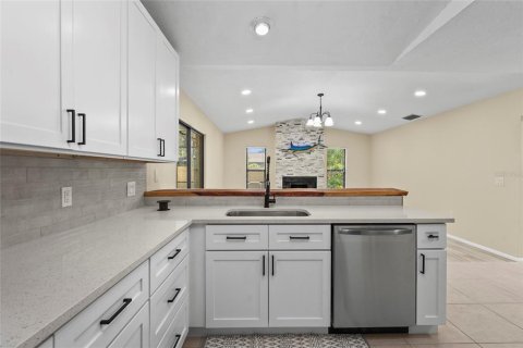 House in Sarasota, Florida 3 bedrooms, 175.12 sq.m. № 1854457 - photo 19