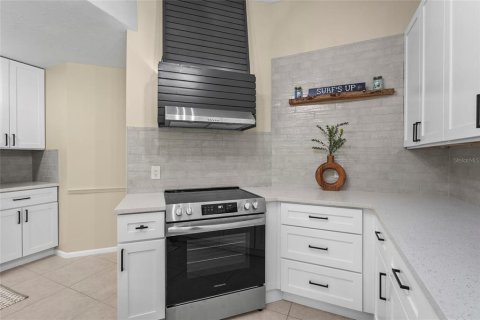 House in Sarasota, Florida 3 bedrooms, 175.12 sq.m. № 1854457 - photo 21