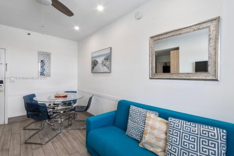 Condominio en venta en Miami Beach, Florida, 1 dormitorio, 38.09 m2 № 1863173 - foto 3