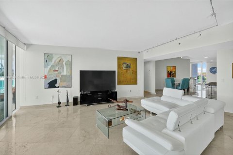 Copropriété à vendre à Miami Beach, Floride: 3 chambres, 186.55 m2 № 1943621 - photo 11