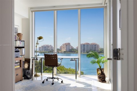 Copropriété à vendre à Miami Beach, Floride: 3 chambres, 186.55 m2 № 1943621 - photo 7