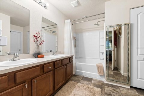 House in Jacksonville, Florida 4 bedrooms, 172.43 sq.m. № 1908096 - photo 9