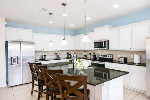 Villa ou maison à vendre à Kissimmee, Floride: 9 chambres, 407.93 m2 № 2139710 - photo 6