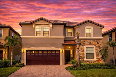 Villa ou maison à vendre à Kissimmee, Floride: 9 chambres, 407.93 m2 № 2139710 - photo 9