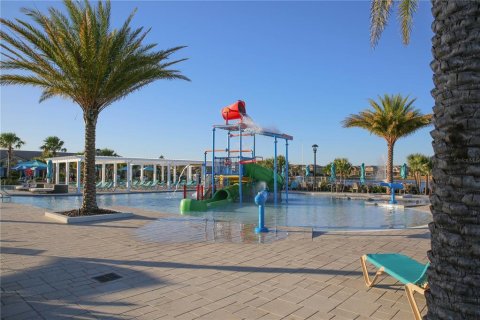Villa ou maison à vendre à Kissimmee, Floride: 9 chambres, 407.93 m2 № 2139710 - photo 12