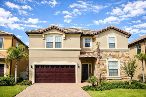 Casa en Kissimmee, Florida 9 dormitorios, 407.93 m2 № 2139710