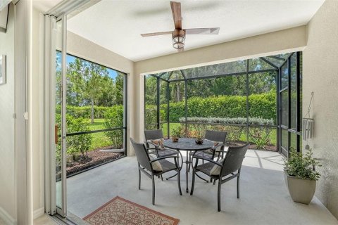 House in Bradenton, Florida 2 bedrooms, 141.68 sq.m. № 2200145 - photo 24