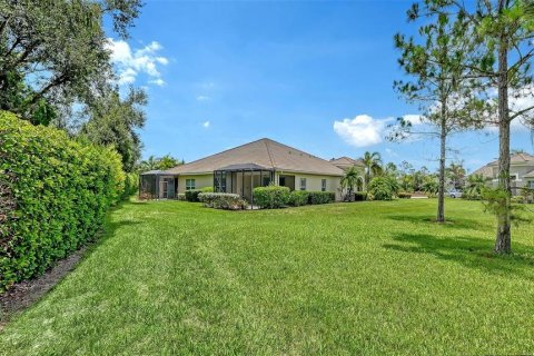 House in Bradenton, Florida 2 bedrooms, 141.68 sq.m. № 2200145 - photo 29