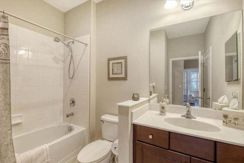 House in Bradenton, Florida 2 bedrooms, 141.68 sq.m. № 2200145 - photo 20