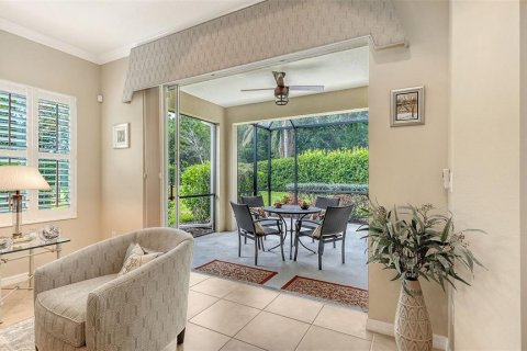 House in Bradenton, Florida 2 bedrooms, 141.68 sq.m. № 2200145 - photo 7