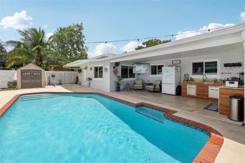 House in Davie, Florida 4 bedrooms, 138.89 sq.m. № 1847618 - photo 20