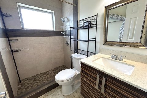 Casa en alquiler en Wilton Manors, Florida, 2 dormitorios, 78.04 m2 № 1921567 - foto 9