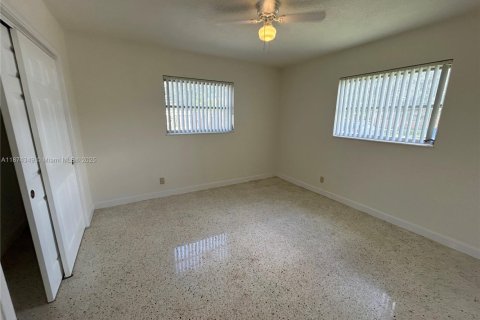 Casa en alquiler en Wilton Manors, Florida, 2 dormitorios, 78.04 m2 № 1921567 - foto 11