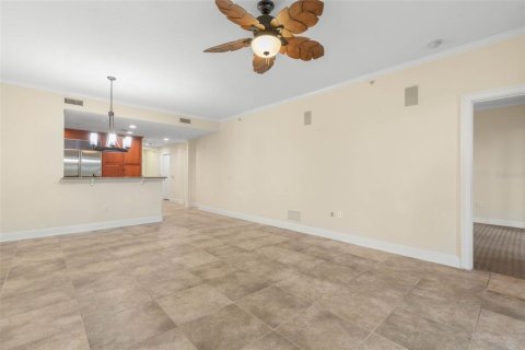 Condo in Palm Coast, Florida, 3 bedrooms № 2197790 - photo 17