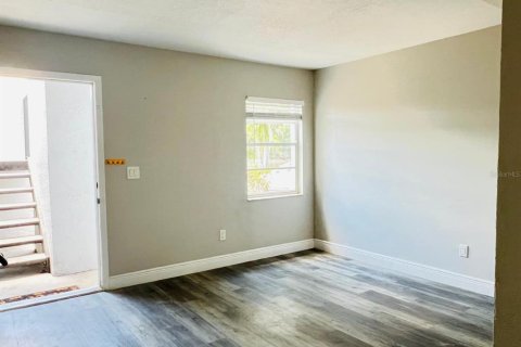 Condo in Tampa, Florida, 1 bedroom  № 1720505 - photo 2