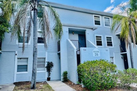 Condo in Tampa, Florida, 1 bedroom  № 1720505 - photo 1