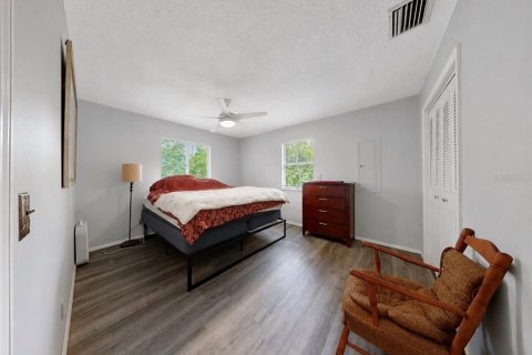 Casa en venta en Tarpon Springs, Florida, 2 dormitorios, 80.27 m2 № 2198946 - foto 30