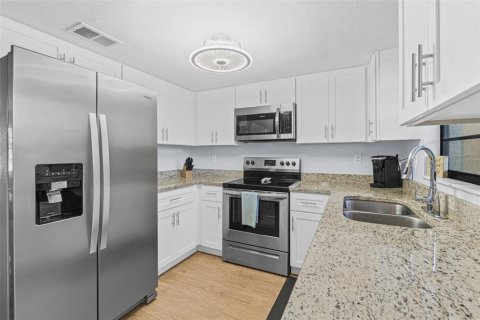 Adosado en venta en Cape Canaveral, Florida, 2 dormitorios, 97.92 m2 № 2204012 - foto 7