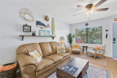 Adosado en venta en Cape Canaveral, Florida, 2 dormitorios, 97.92 m2 № 2204012 - foto 4
