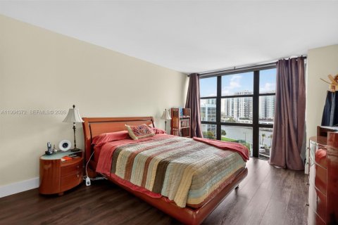 Купить кондоминиум в Халландейл-Бич, Флорида 2 спальни, 104.98м2, № 2055991 - фото 13