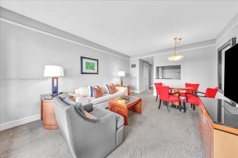 Copropriété à vendre à Miami, Floride: 1 chambre, 91.32 m2 № 2013091 - photo 4