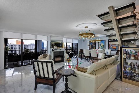 Condo in Orlando, Florida, 3 bedrooms  № 1720319 - photo 12