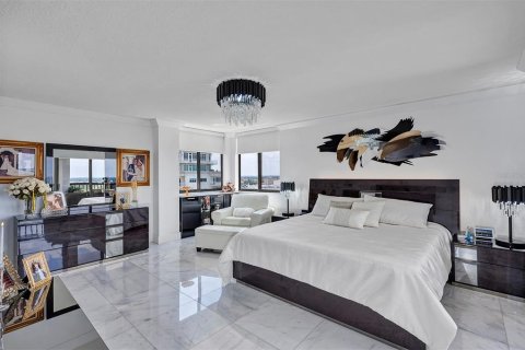 Condo in Orlando, Florida, 3 bedrooms  № 1720319 - photo 19