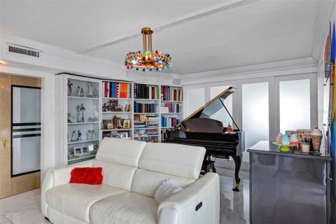 Condo in Orlando, Florida, 3 bedrooms  № 1720319 - photo 6