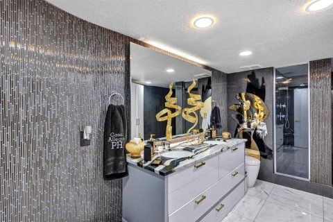 Condo in Orlando, Florida, 3 bedrooms  № 1720319 - photo 9