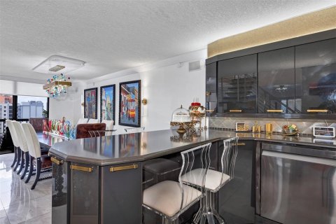 Condo in Orlando, Florida, 3 bedrooms  № 1720319 - photo 29