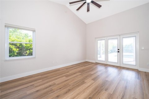 Casa en venta en Orlando, Florida, 4 dormitorios, 190.91 m2 № 2093282 - foto 15