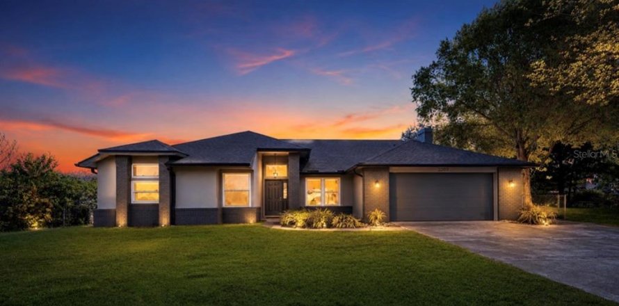 Casa en Orlando, Florida 4 dormitorios, 190.91 m2 № 2093282