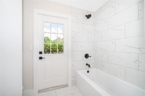 Casa en venta en Orlando, Florida, 4 dormitorios, 190.91 m2 № 2093282 - foto 20