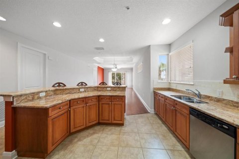 Condo in Apollo Beach, Florida, 3 bedrooms  № 1677254 - photo 14