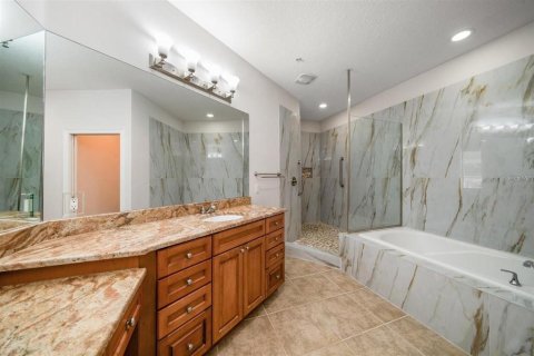 Condo in Apollo Beach, Florida, 3 bedrooms  № 1677254 - photo 19