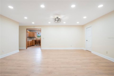 Casa en venta en Plant City, Florida, 4 dormitorios, 272.02 m2 № 2149326 - foto 7